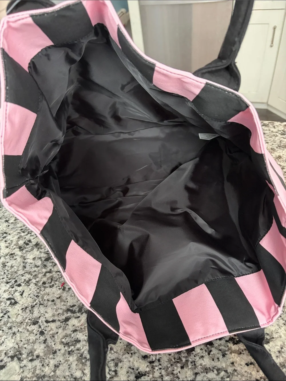 NWT Victoria’s Secret tote bag - Picture 5 of 6